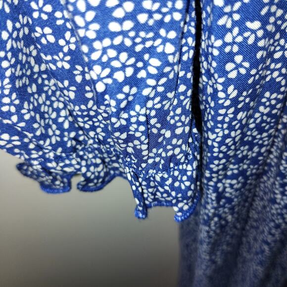 Smocked Blue Maxi Dress with White Floral Print & Side Slits – Kancy Kole, Sz SM - Picture 8 of 11